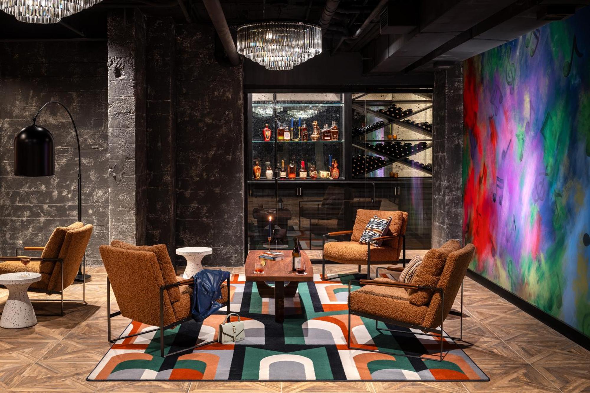 Moxy Springfield Downtown Hotel Exterior photo