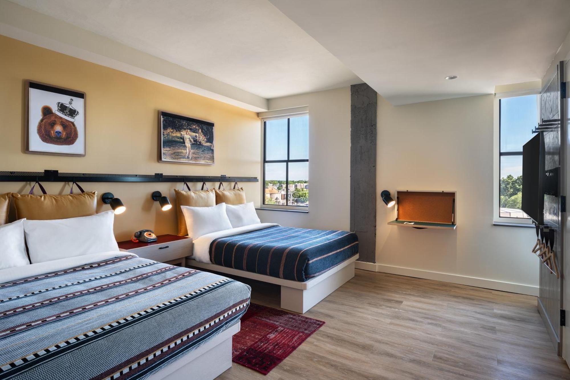 Moxy Springfield Downtown Hotel Exterior photo