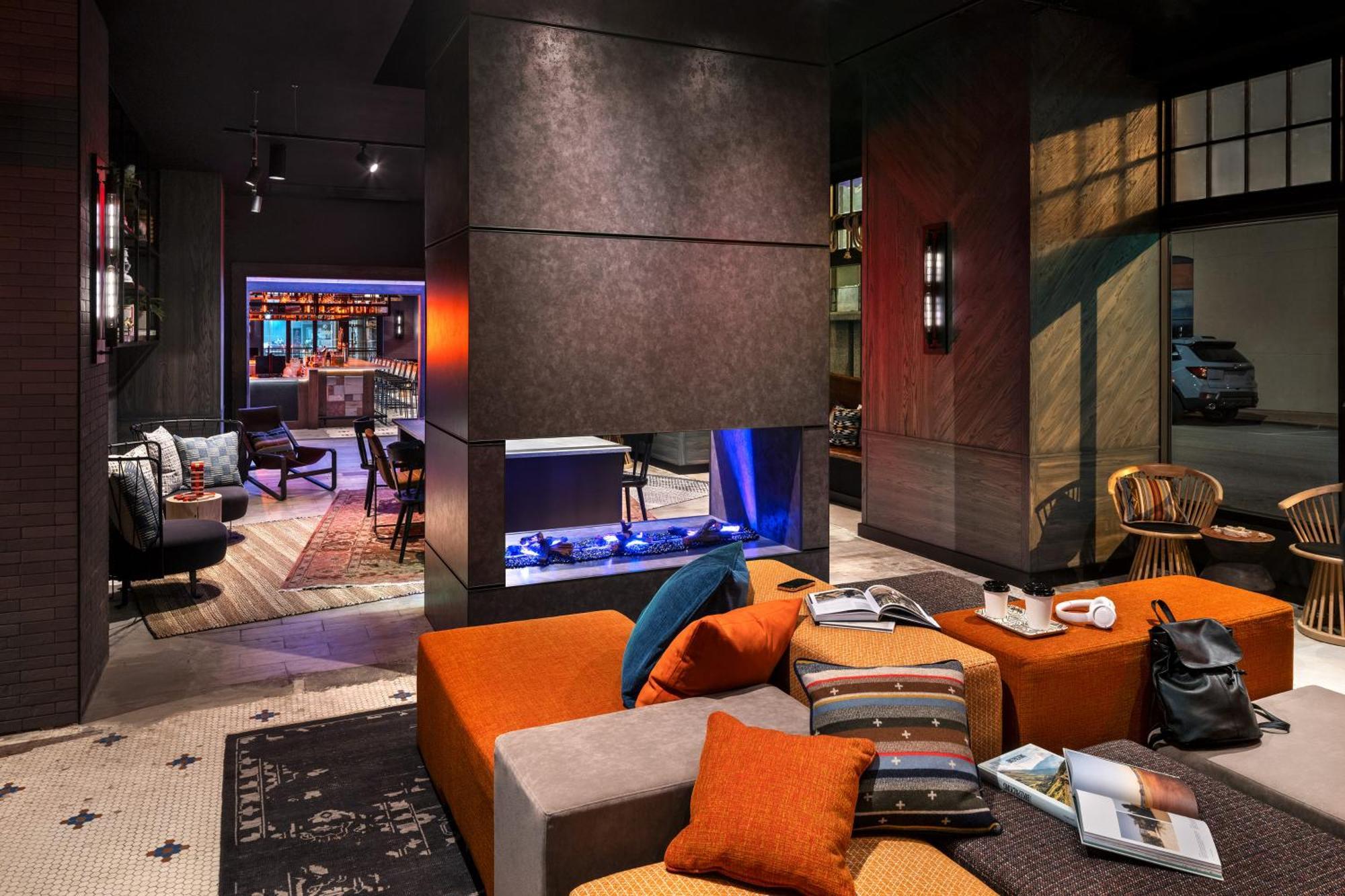 Moxy Springfield Downtown Hotel Exterior photo