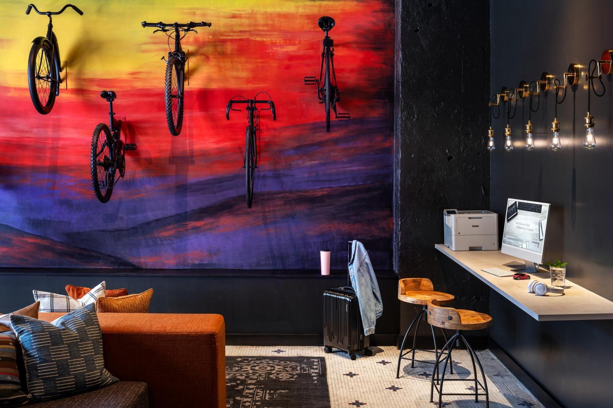 Moxy Springfield Downtown Hotel Exterior photo